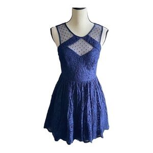 CITY STUDIO-STUNNING BLUE LACE DRESS-SIZE 9